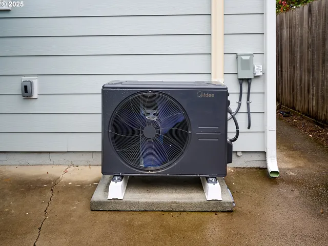 $379,900 | 2075 Laurel Avenue Northeast, Salem, OR 97301