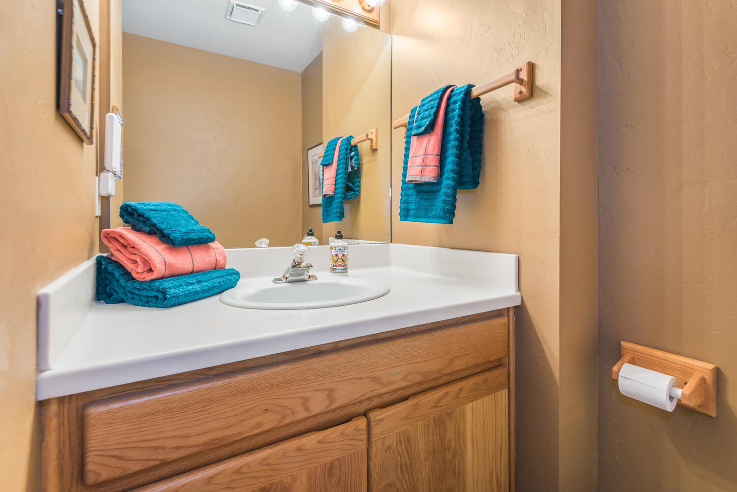 67895 Peterson Burn Road Sisters, OR 97759 - Photo 34 of 63 Lower level half bath. Separate laundry room with private entrance not pictured.