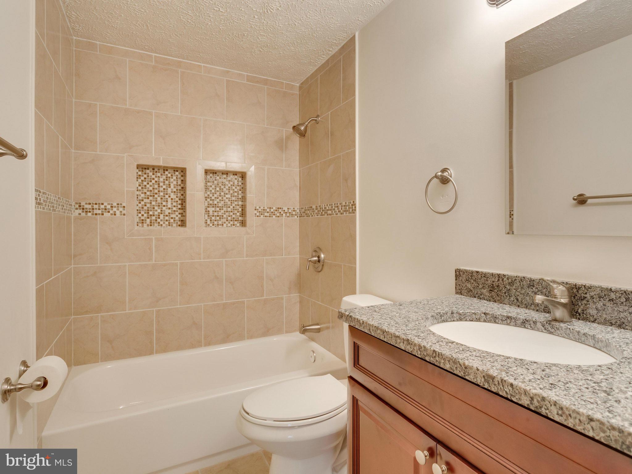5800 Heming Avenue Springfield, VA 22151 - Photo 15 of 29 Bath