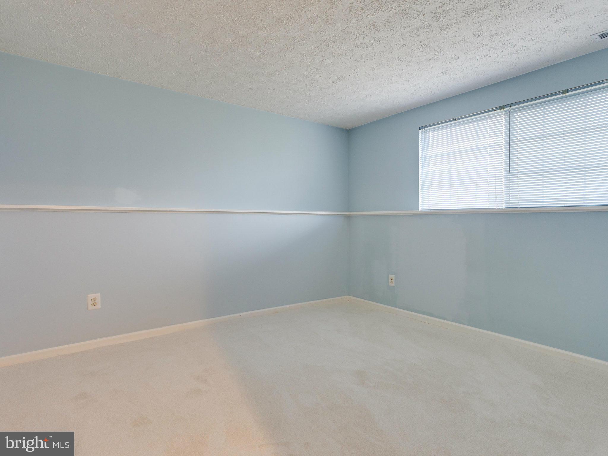 5800 Heming Avenue Springfield, VA 22151 - Photo 20 of 29 Bedroom