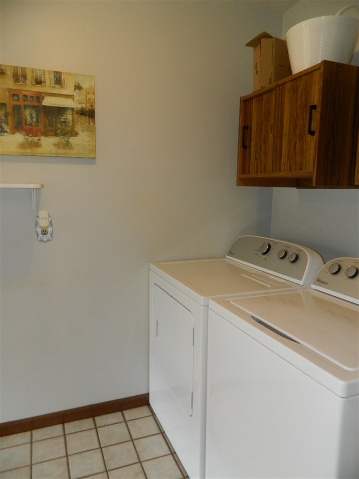 1235 South Zimmer Road Warsaw, IN 46580 - Photo 15 of 25 Gallery Image 15