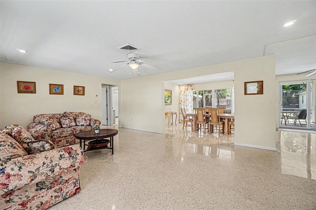413 Pameto Road Nokomis, FL 34275 - Photo 14 of 49