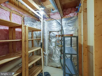 a view of a house with a big yard