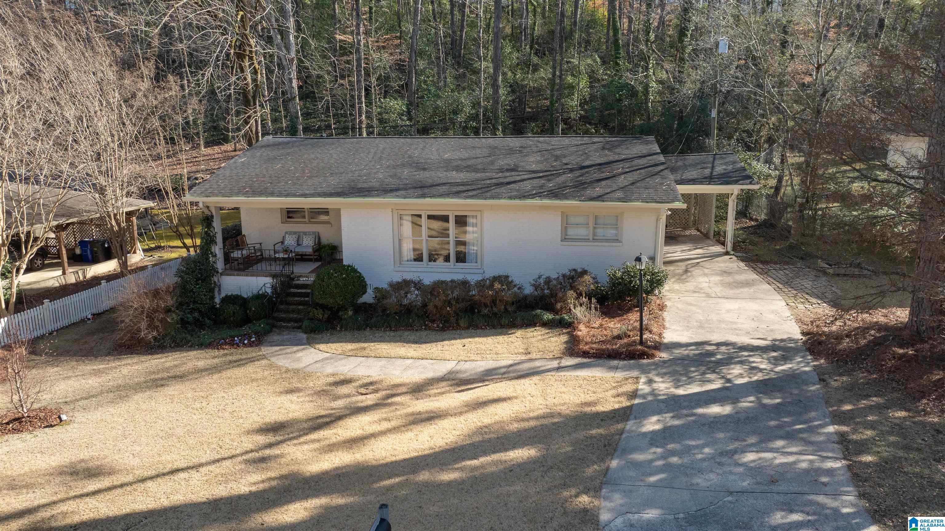 4173 Winston Way Birmingham, AL 35213 - Photo 4 of 38