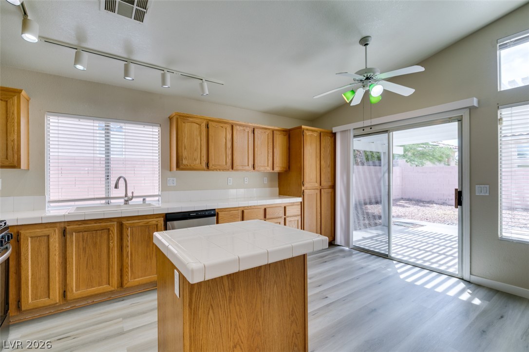 19 Rue De Parc Henderson, NV 89074 - Photo 13 of 24