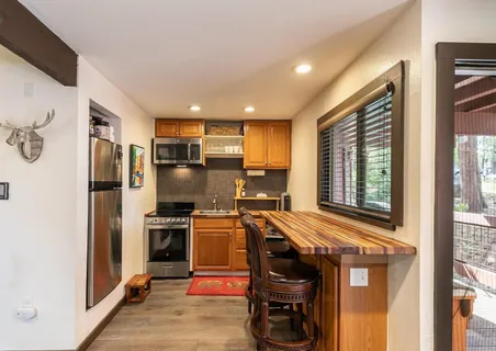 $367,000 | 12798 Northwoods Boulevard, Unit 425, Truckee, CA 96161
