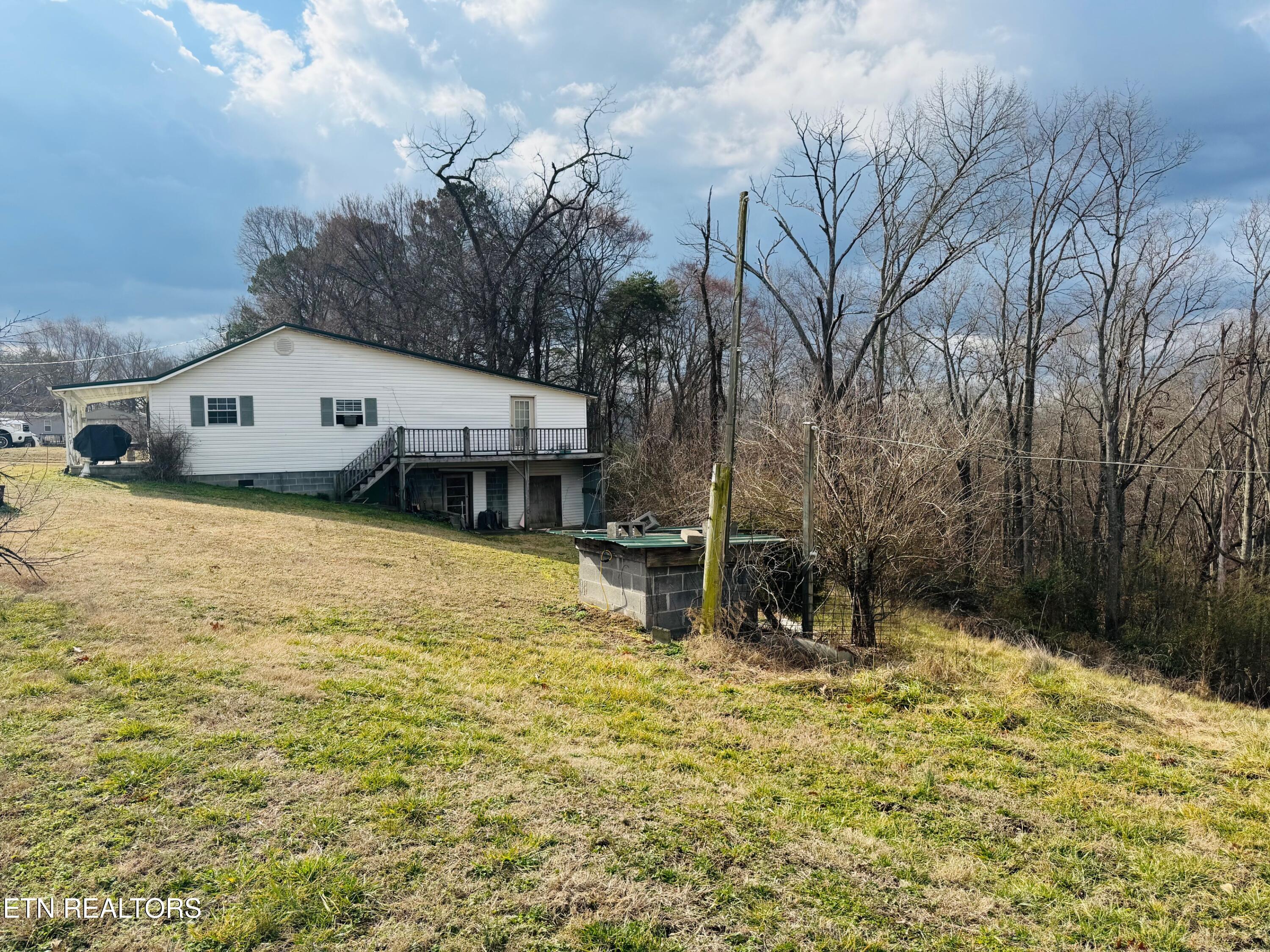 1221 Brady Road Newport, TN 37821 - Photo 5 of 34 IMG_3345