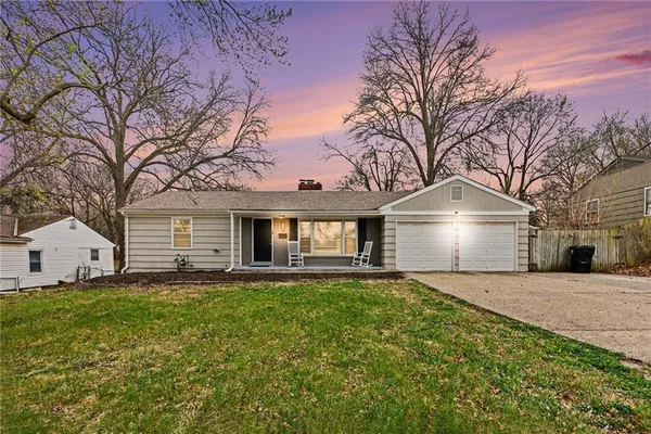 $210,000 | 9705 East Gregory Boulevard, Raytown, MO 64133