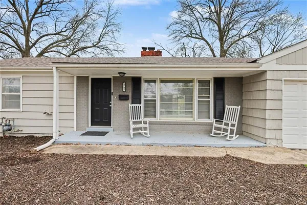 $210,000 | 9705 East Gregory Boulevard, Raytown, MO 64133