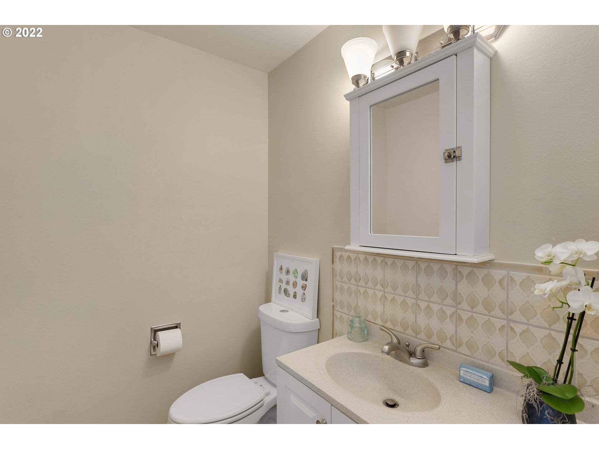 6745 Southwest Scholls Ferry Road, Unit 5 Beaverton, OR 97008 - Photo 13 of 25 Gallery Image 13