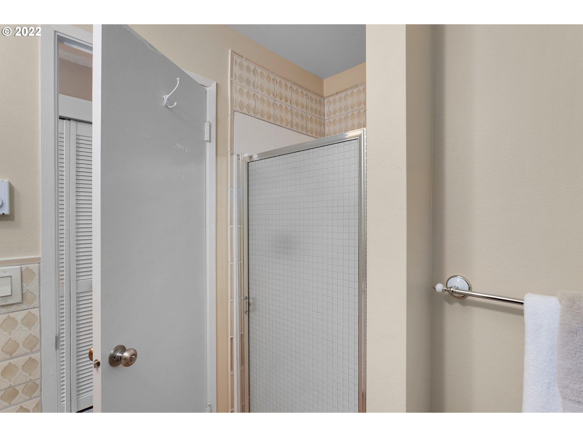 6745 Southwest Scholls Ferry Road, Unit 5 Beaverton, OR 97008 - Photo 14 of 25 Gallery Image 14
