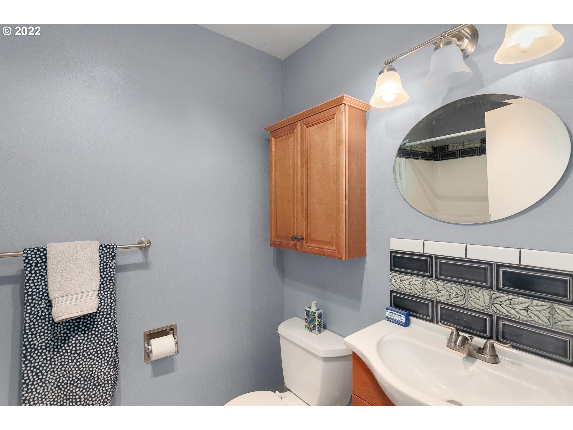 6745 Southwest Scholls Ferry Road, Unit 5 Beaverton, OR 97008 - Photo 19 of 25 Gallery Image 19