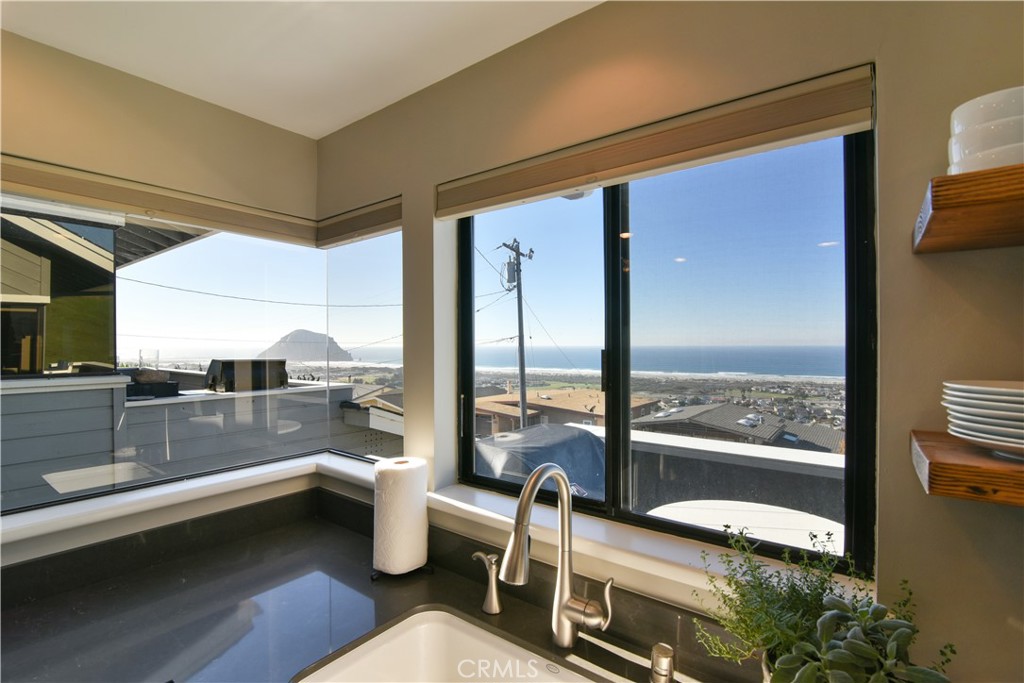 2640 Maple Morro Bay, CA 93442 - Photo 9 of 29 a bathroom with a large window