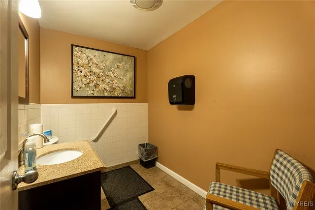 $145,000 | 30 Charter Oaks Drive, Unit 4, Amherst, NY 14228