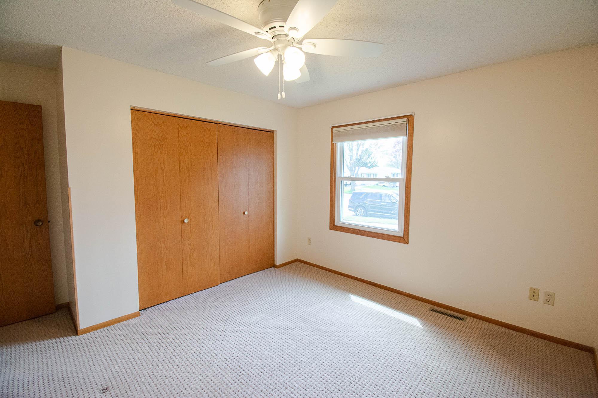 4906 18 1/2 Avenue Northwest Rochester, MN 55901 - Photo 11 of 33