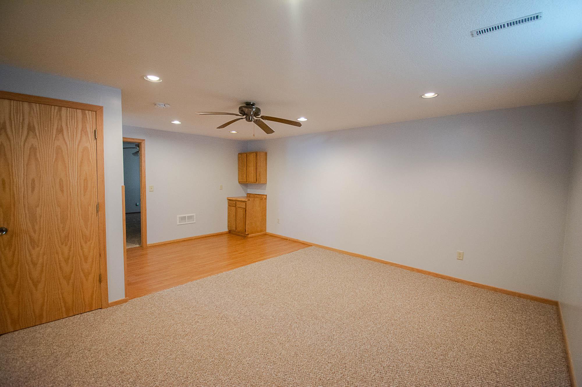 4906 18 1/2 Avenue Northwest Rochester, MN 55901 - Photo 18 of 33