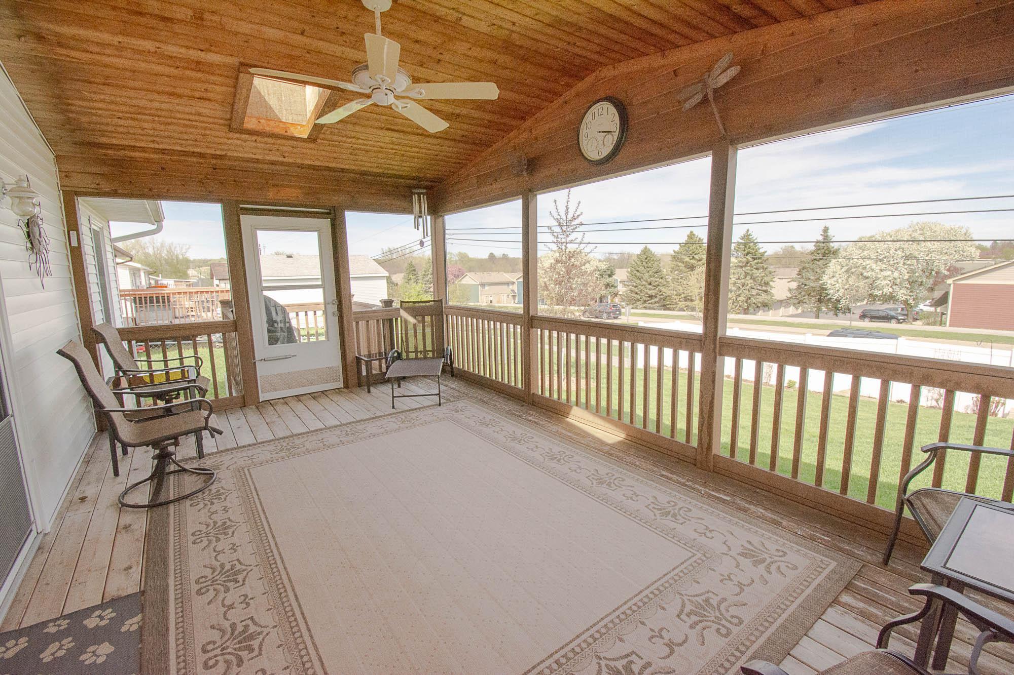 4906 18 1/2 Avenue Northwest Rochester, MN 55901 - Photo 24 of 33