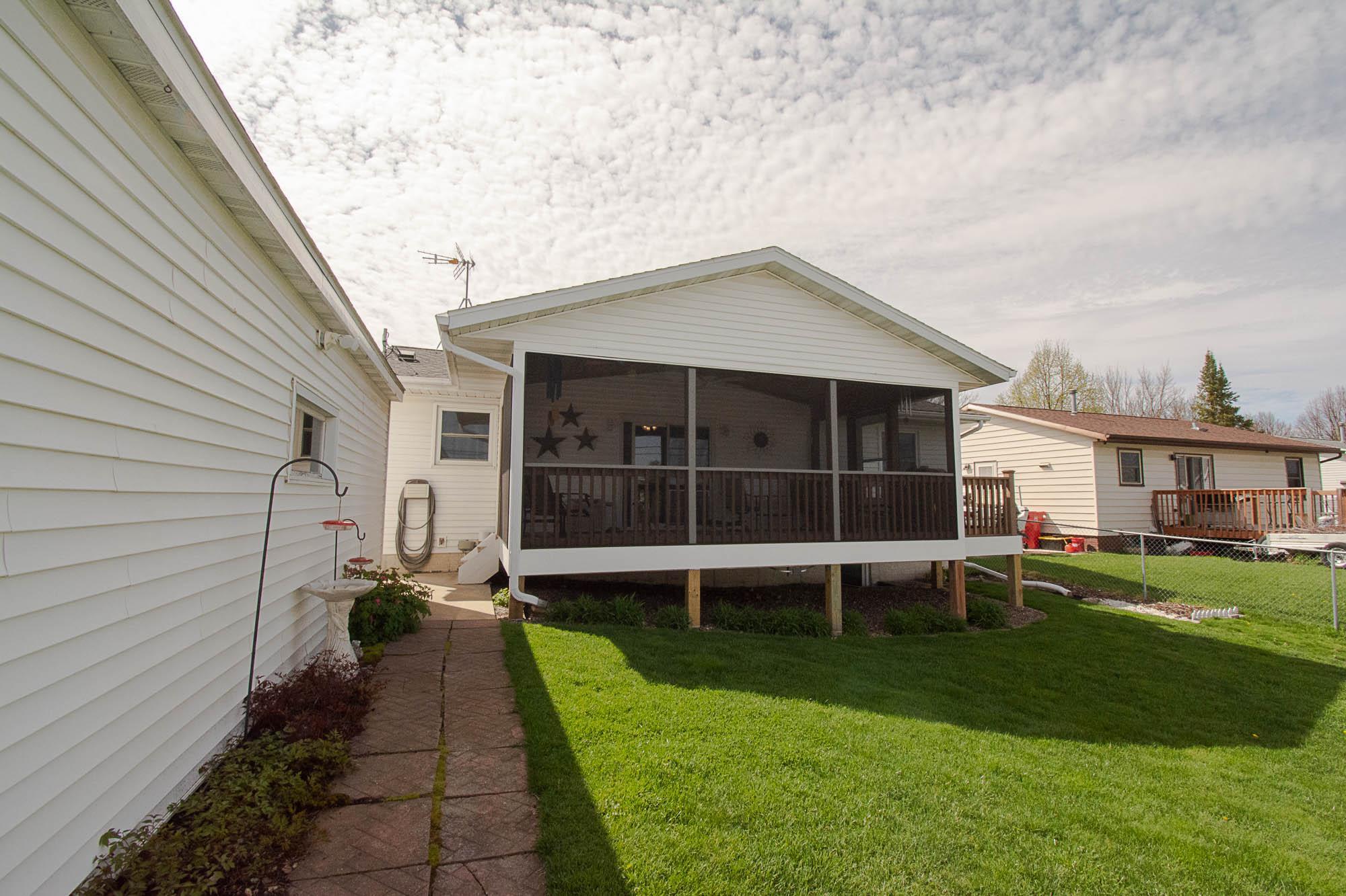 4906 18 1/2 Avenue Northwest Rochester, MN 55901 - Photo 26 of 33