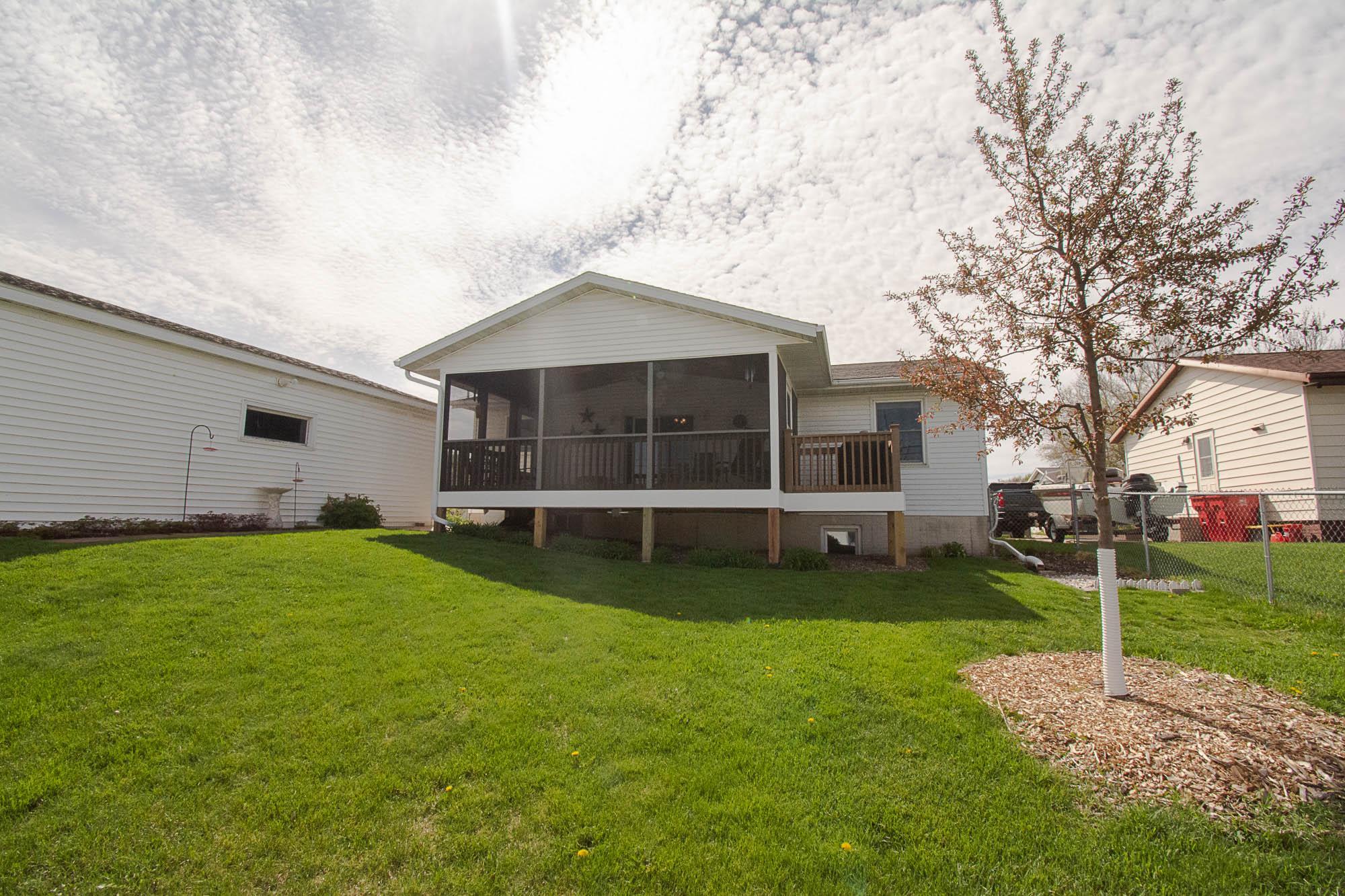 4906 18 1/2 Avenue Northwest Rochester, MN 55901 - Photo 27 of 33