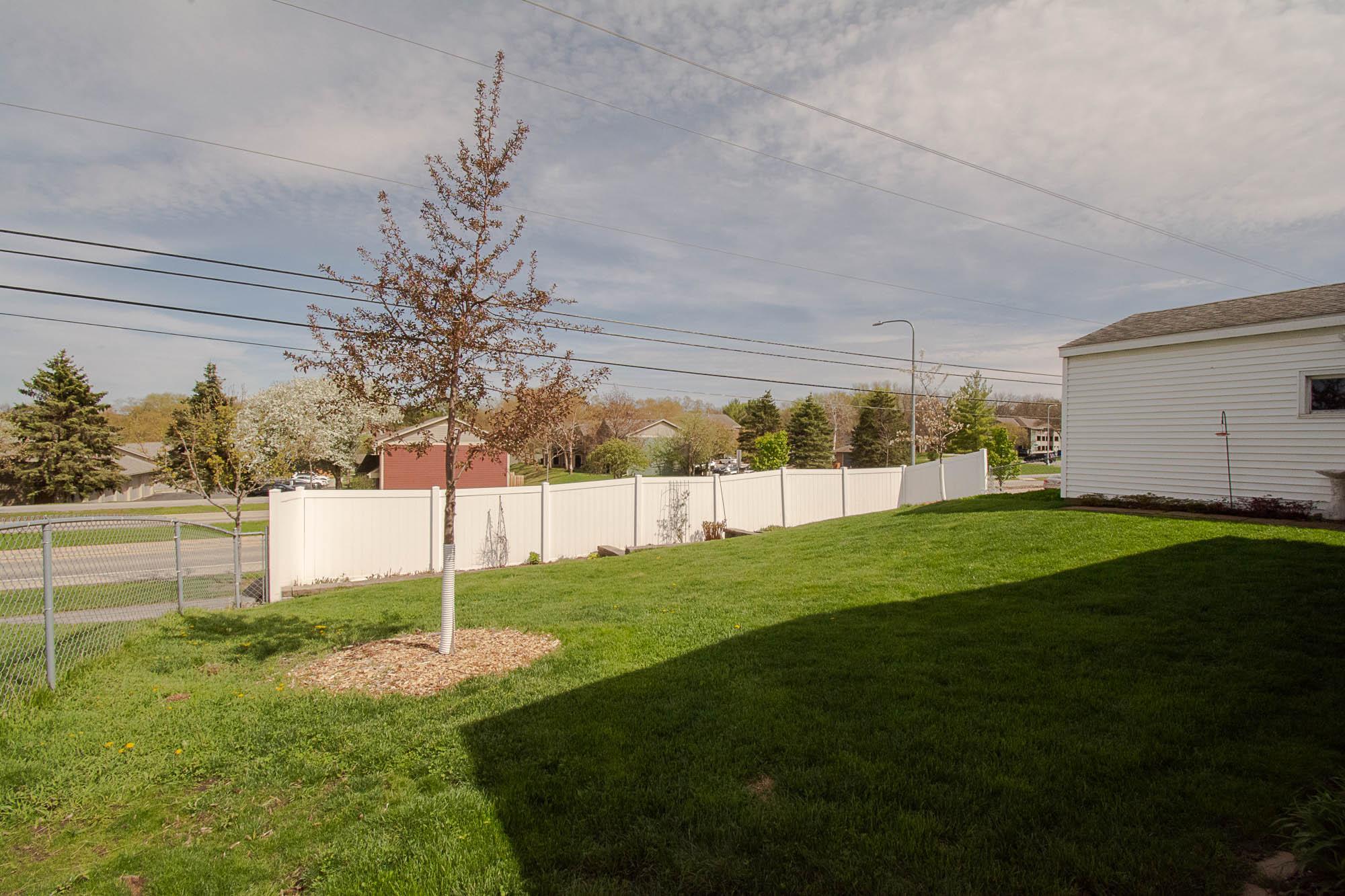 4906 18 1/2 Avenue Northwest Rochester, MN 55901 - Photo 28 of 33