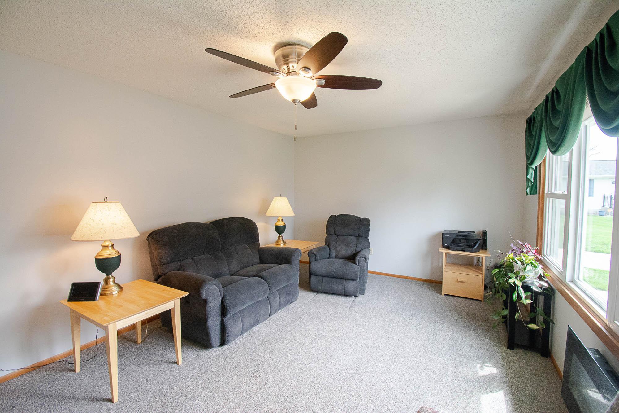4906 18 1/2 Avenue Northwest Rochester, MN 55901 - Photo 5 of 33