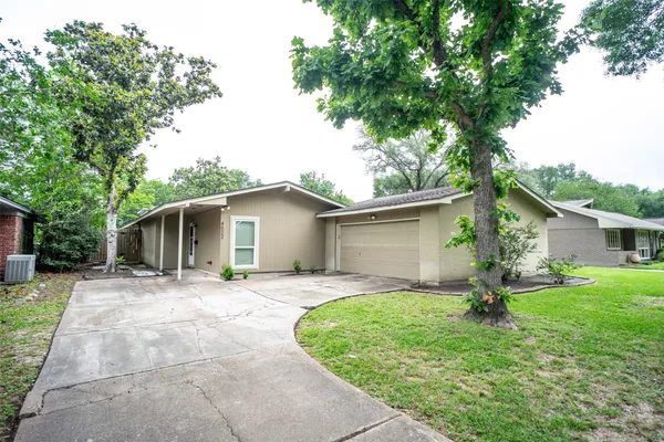 $2,200 | 4522 Briarbend Drive, Houston, TX 77035