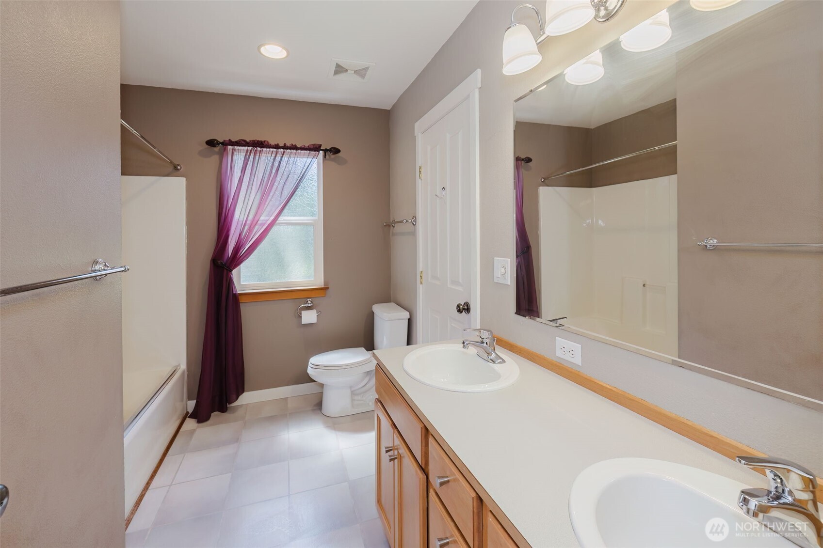 5182 Phillips Road Southeast Port Orchard, WA 98367 - Photo 19 of 37 Gallery Image 19