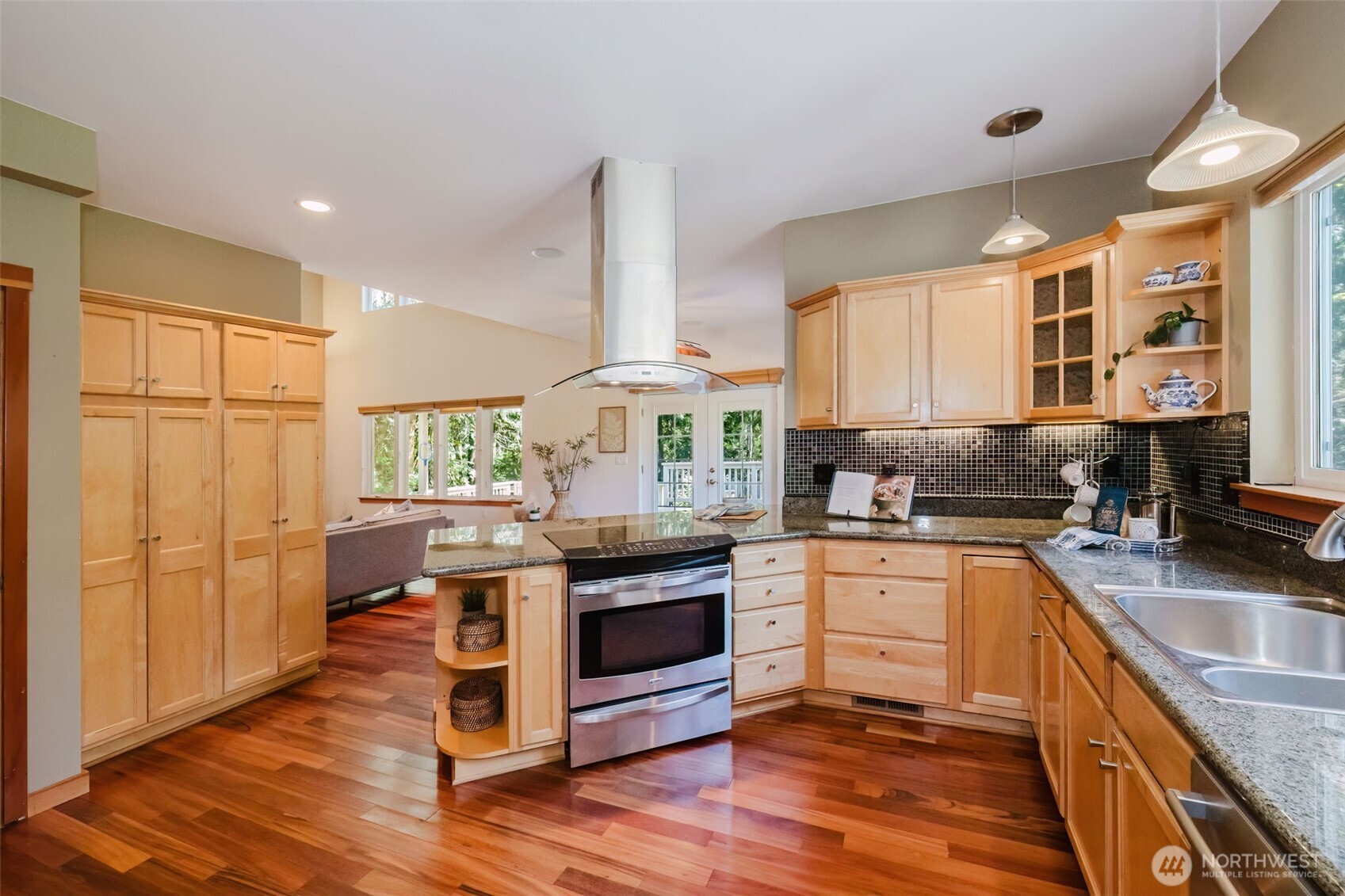 5182 Phillips Road Southeast Port Orchard, WA 98367 - Photo 8 of 37 Gallery Image 8