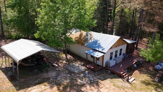 $225,000 | 22386 Highway 32, Oakland, MS 38948