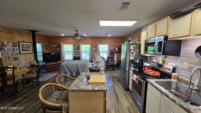 $225,000 | 22386 Highway 32, Oakland, MS 38948