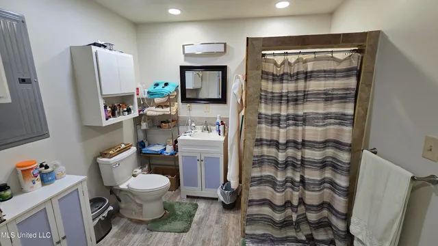 $225,000 | 22386 Highway 32, Oakland, MS 38948