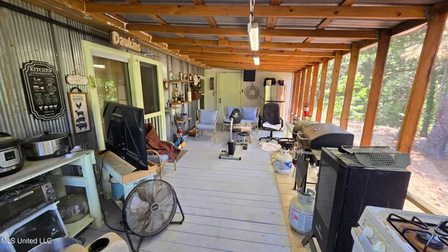 $225,000 | 22386 Highway 32, Oakland, MS 38948