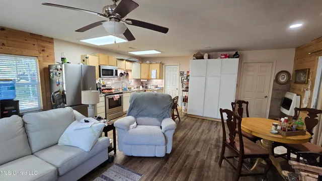 $225,000 | 22386 Highway 32, Oakland, MS 38948