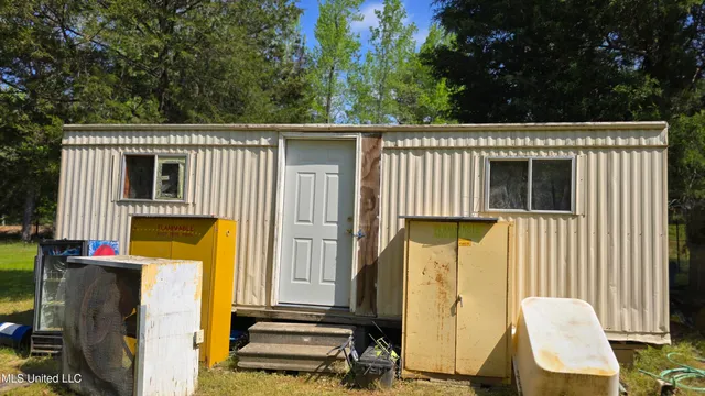 $225,000 | 22386 Highway 32, Oakland, MS 38948