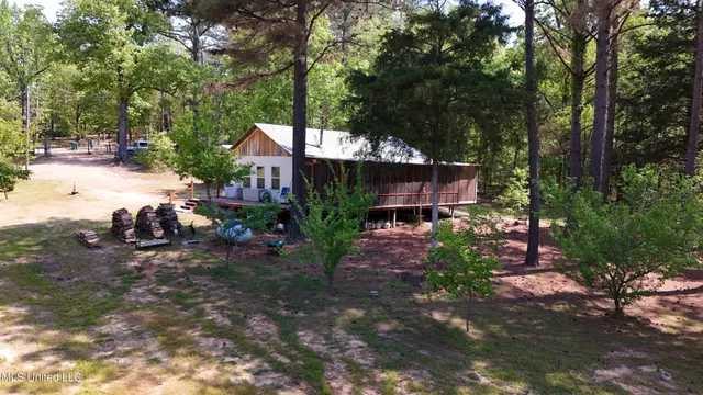 $225,000 | 22386 Highway 32, Oakland, MS 38948