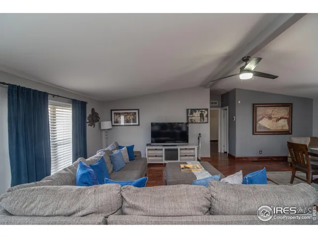 a view of a workspace