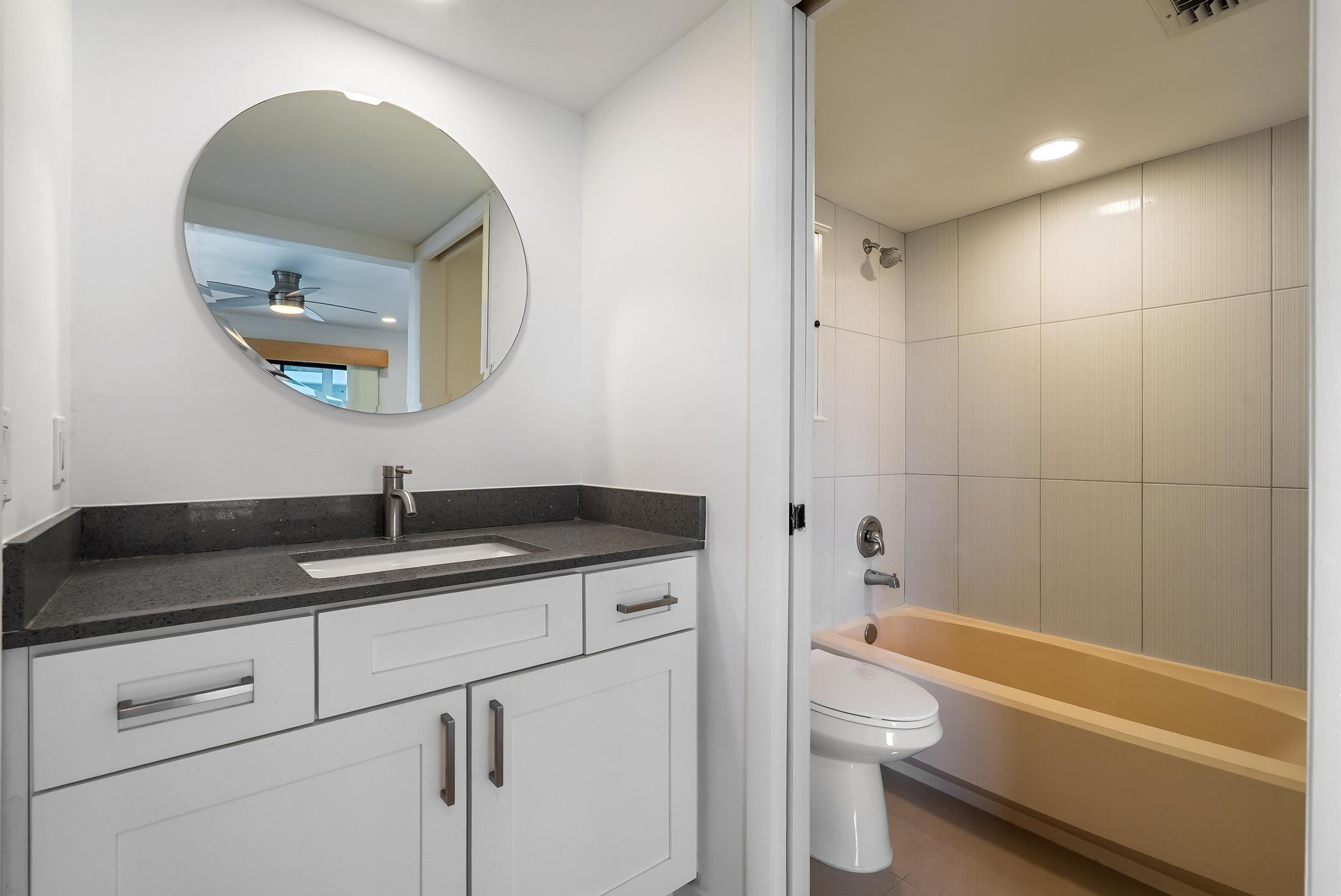 514 Piedmont K, Unit K Delray Beach, FL 33484 - Photo 13 of 25 Photo 13