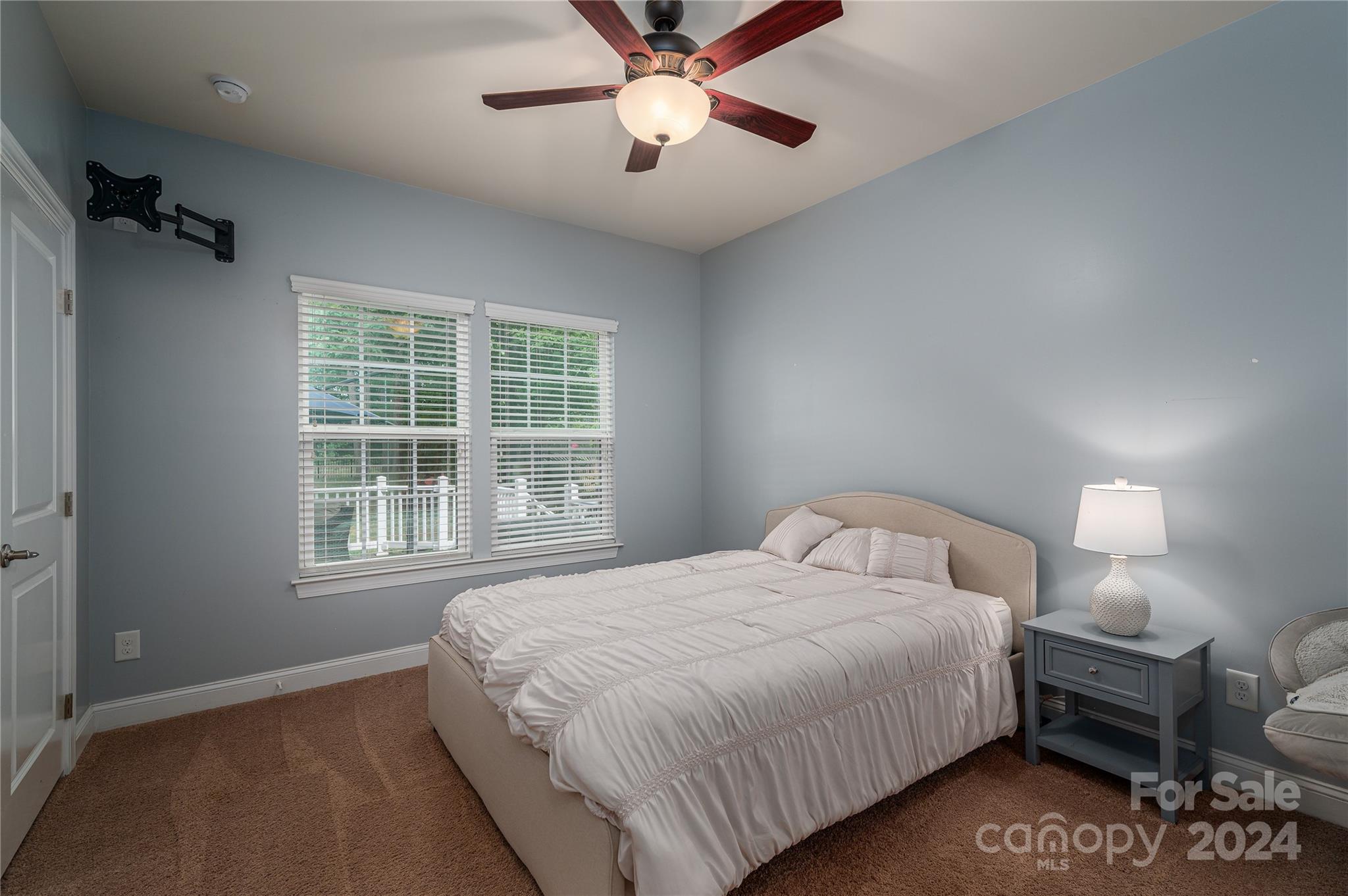 4050 Halyard Drive Denver, NC 28037 - Photo 22 of 48 a bedroom with bed and window