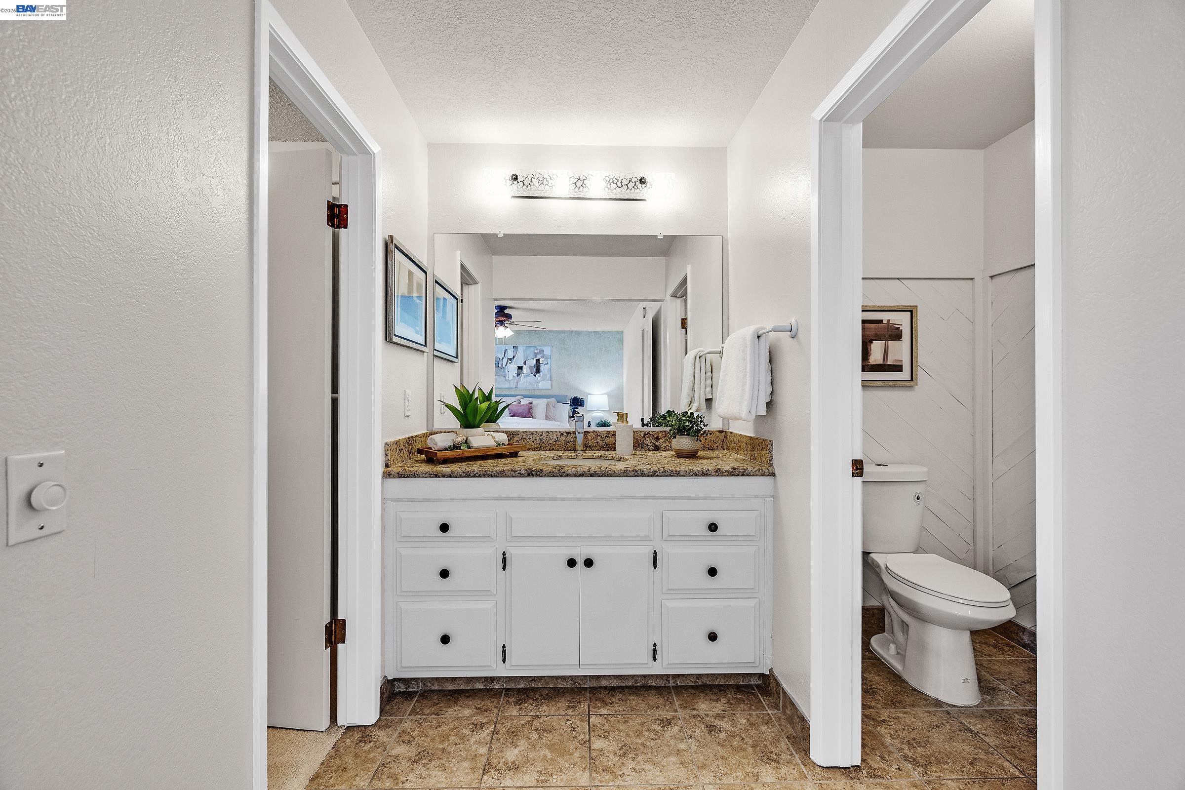 21671 ShadySpring Road Castro Valley, CA 94546 - Photo 13 of 24