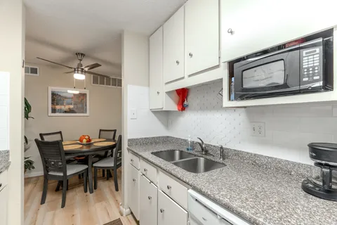 $99,800 | 10053 Westpark Drive, Unit 308, Houston, TX 77042