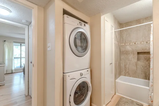 $99,800 | 10053 Westpark Drive, Unit 308, Houston, TX 77042