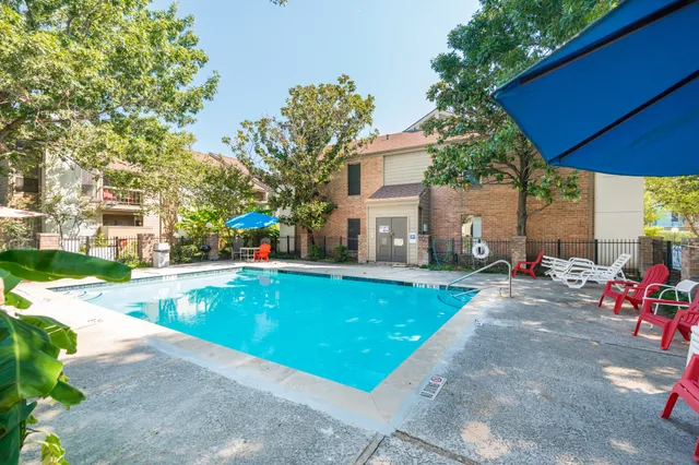 $99,800 | 10053 Westpark Drive, Unit 308, Houston, TX 77042