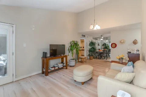 $99,800 | 10053 Westpark Drive, Unit 308, Houston, TX 77042