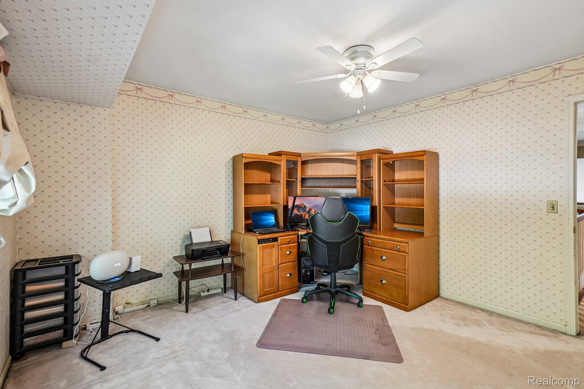 4523 Rivers Edge Drive Troy, MI 48098 - Photo 30 of 66 30-web-or-mls-Rivers Edge Dr-S0306-030.jpg