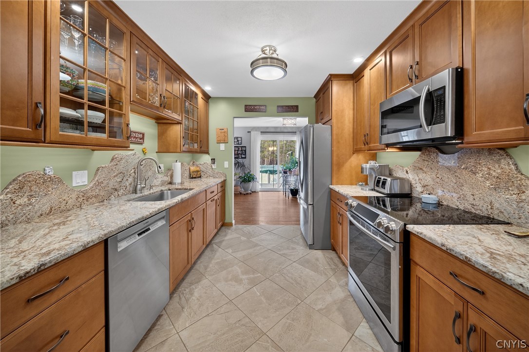 8245 Kirkville Road Manlius, NY 13082 - Photo 11 of 50 Undermount lighting brightens up the kitchen, high