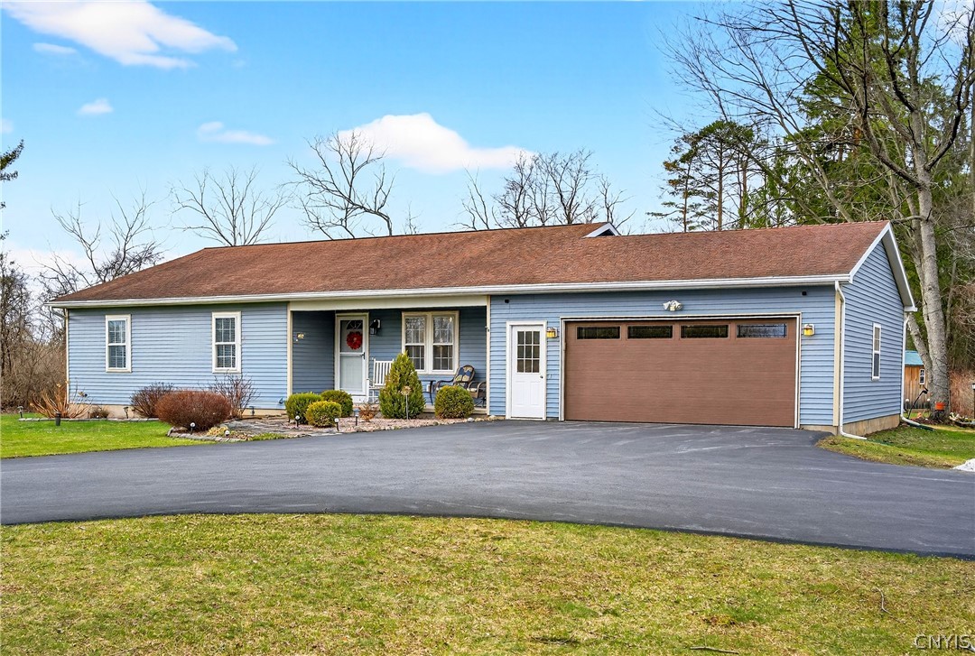 8245 Kirkville Road Manlius, NY 13082 - Photo 2 of 50 This completely turn-key home has been meticulousl