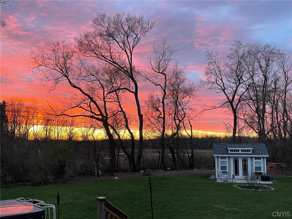 8245 Kirkville Road Manlius, NY 13082 - Photo 50 of 50 Wonderful sunsets await at this truly idyllic para