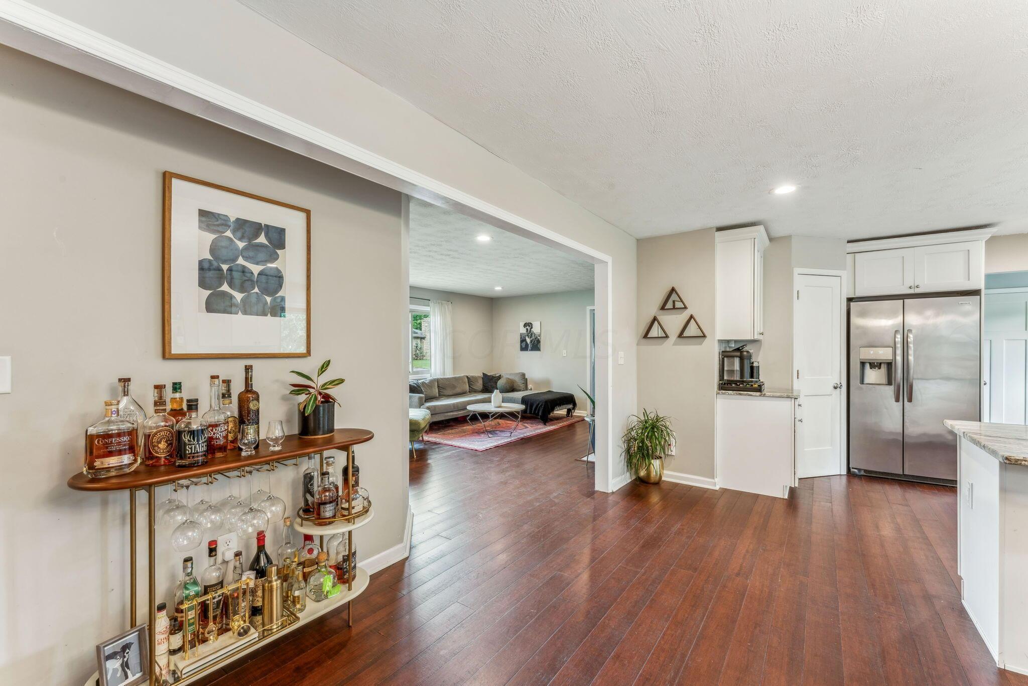 2925 Clermont Road Columbus, OH 43209 - Photo 17 of 46 526F8D9D-6076-4226-AFB1-7BDB33E6A482