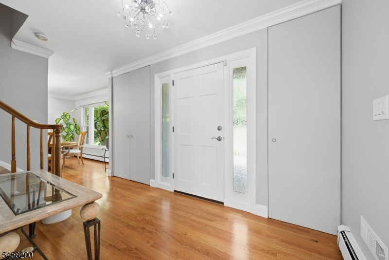 436 Ridge Road Watchung, NJ 07069 - Photo 5 of 38 Gallery Image 5