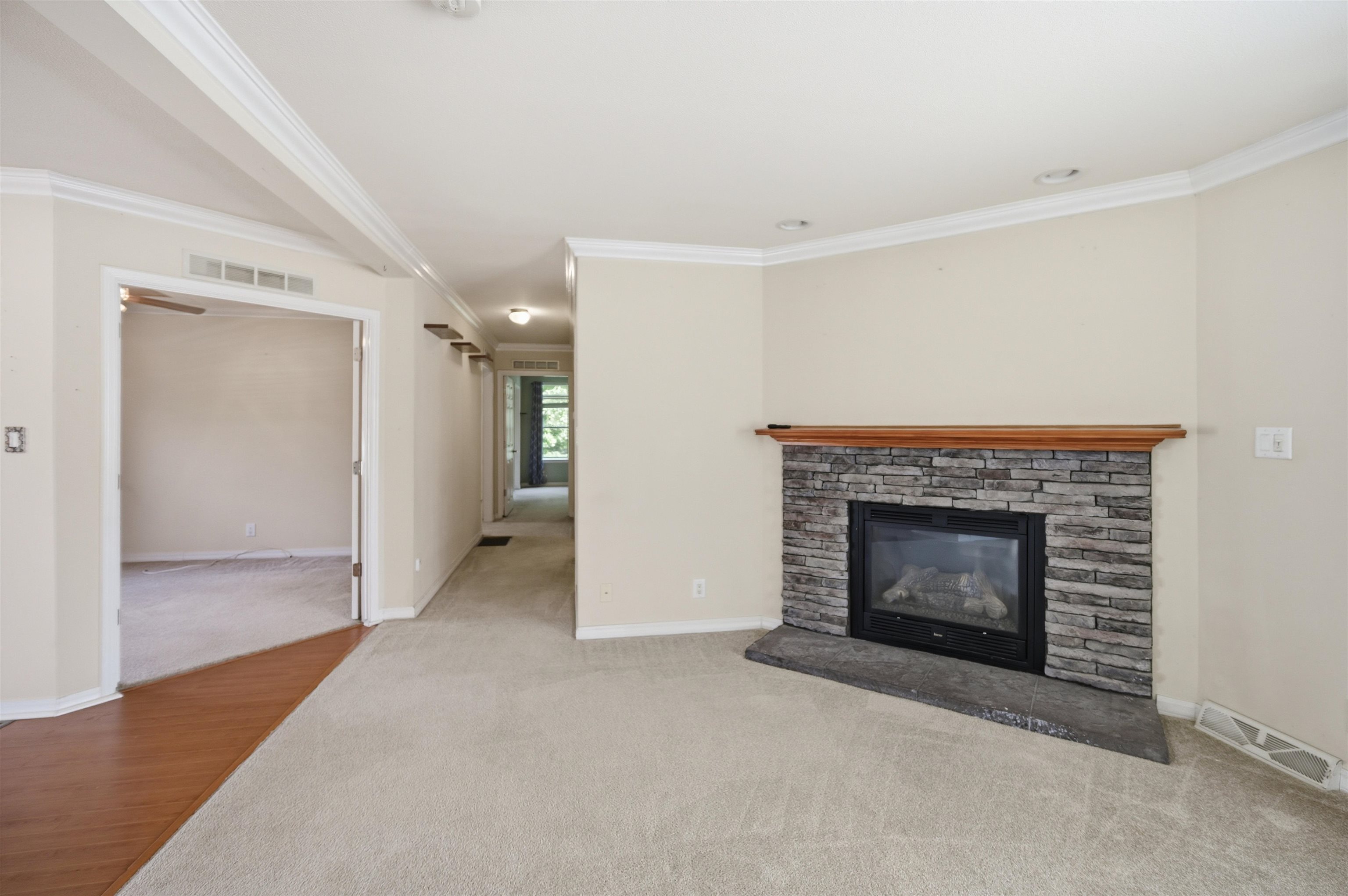 35 Sawmill Ridge Sandown, NH 03873 - Photo 10 of 51 Gallery Image 10